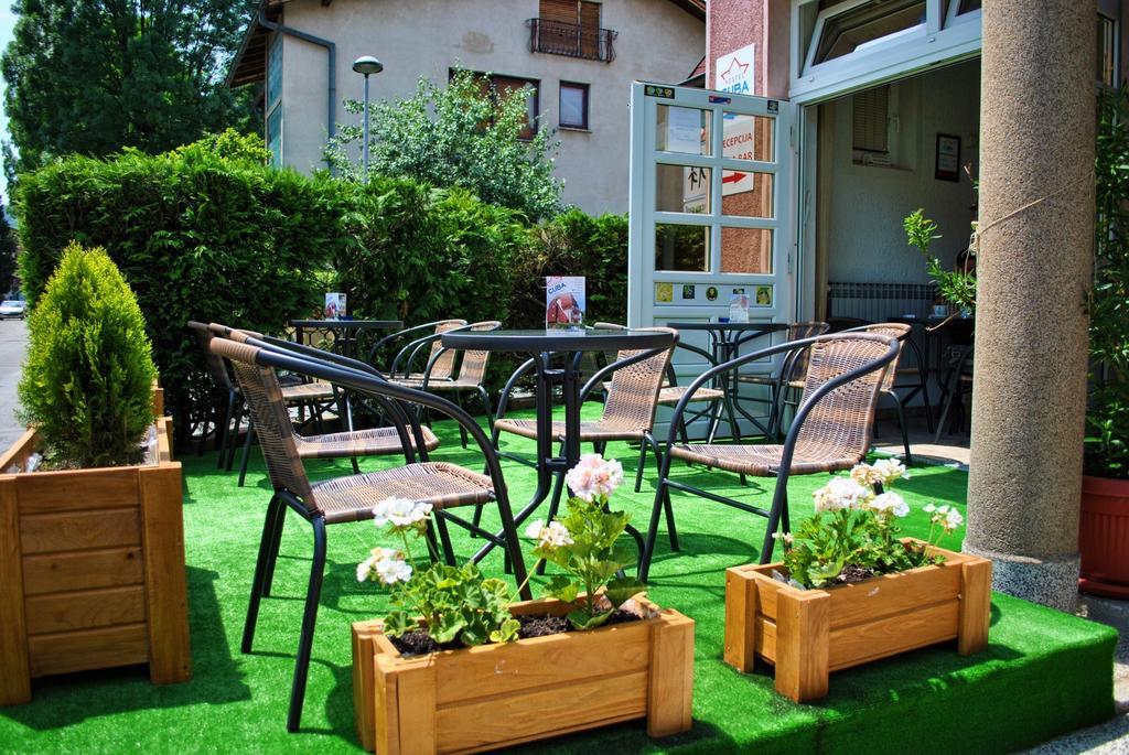 Hostel Cuba Banja Luka Esterno foto