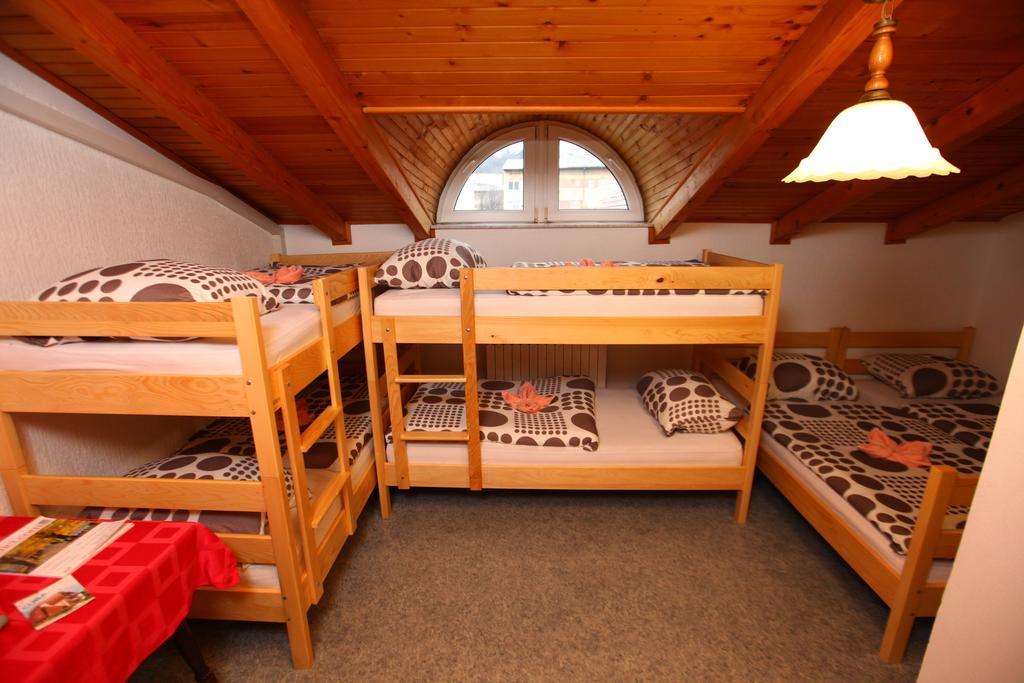 Hostel Cuba Banja Luka Esterno foto