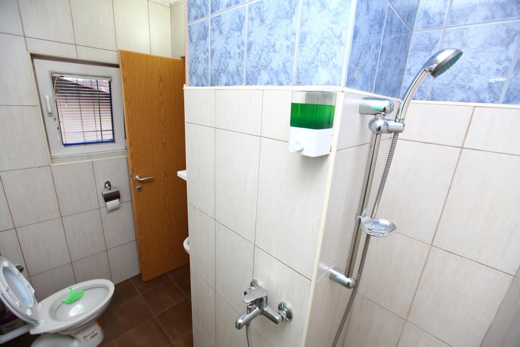 Hostel Cuba Banja Luka Esterno foto